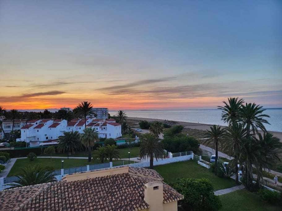 Atardecer Unico En La Playa Apartment Дения Екстериор снимка