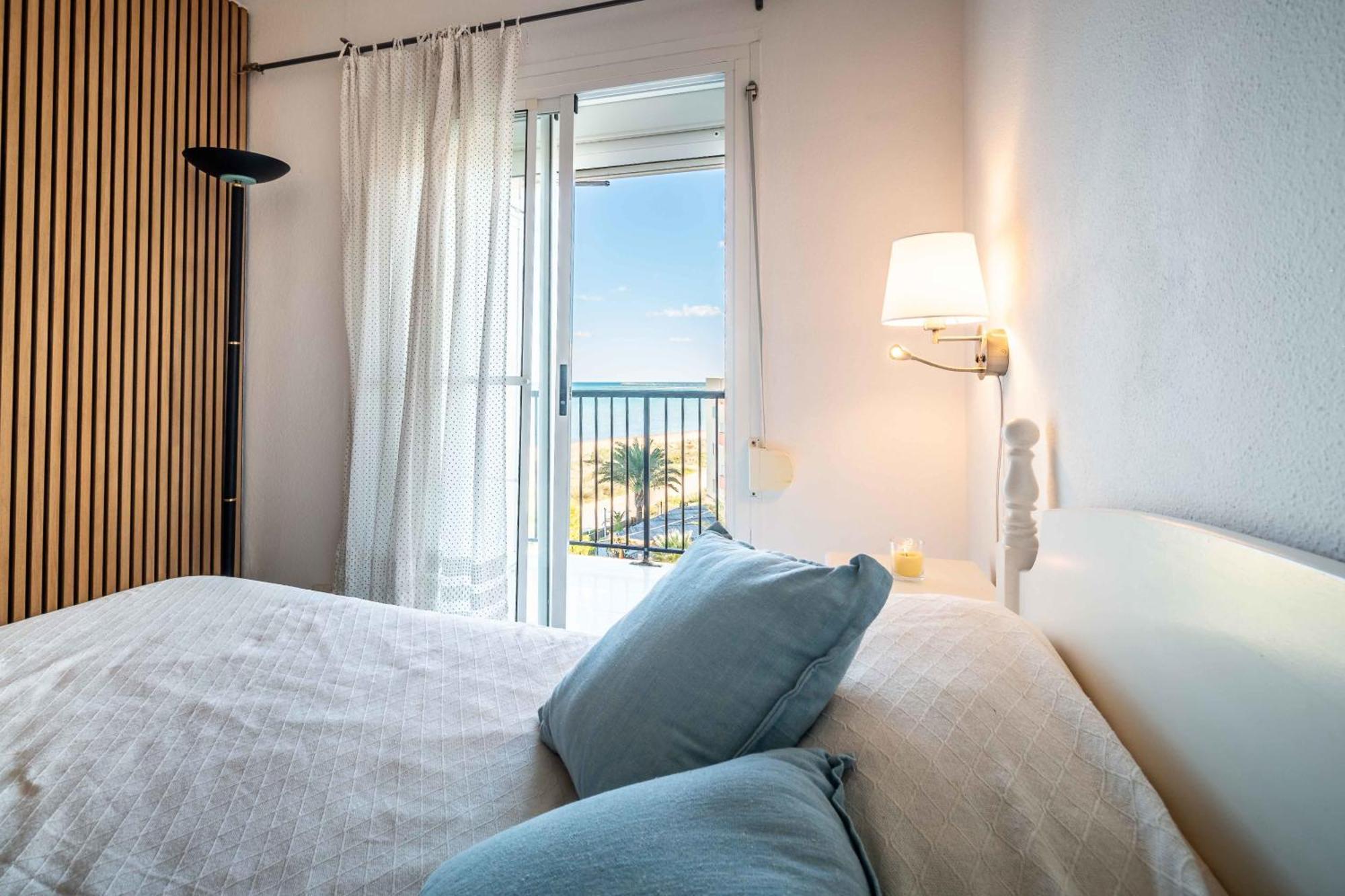 Atardecer Unico En La Playa Apartment Дения Екстериор снимка