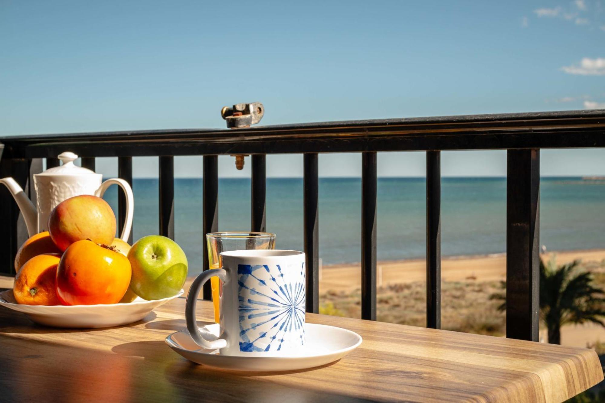 Atardecer Unico En La Playa Apartment Дения Екстериор снимка